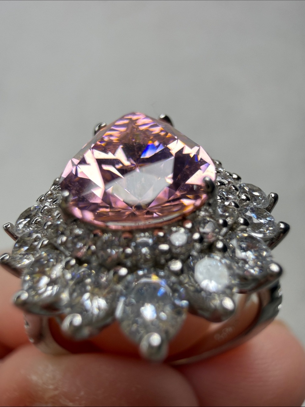 7.5 ct Pink Sapphire and Moissanite ring Size 7 - Picture 6 of 6